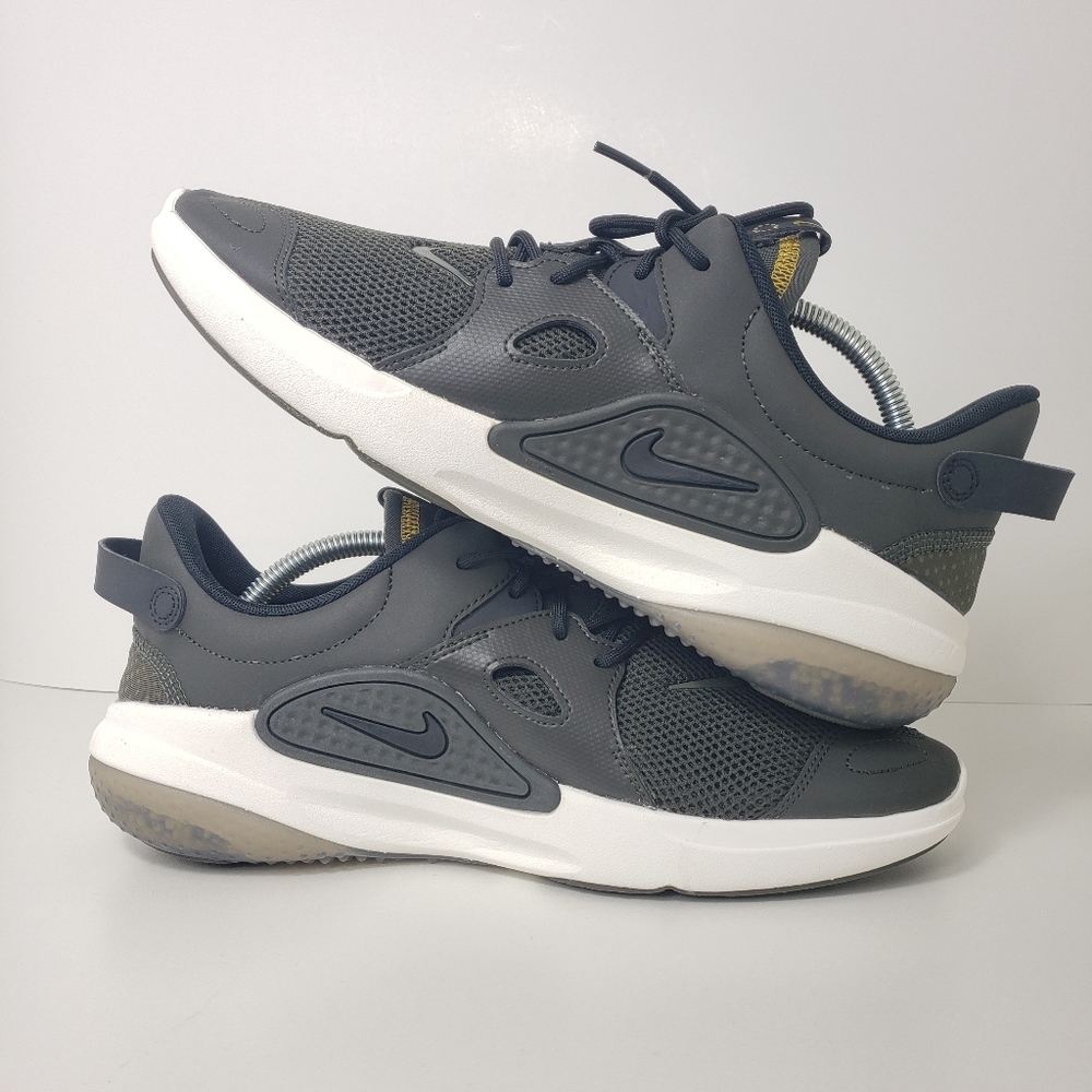 SOLD Nike Joyride Men's Running Shoe Dk Grn - Picture 1 of 6